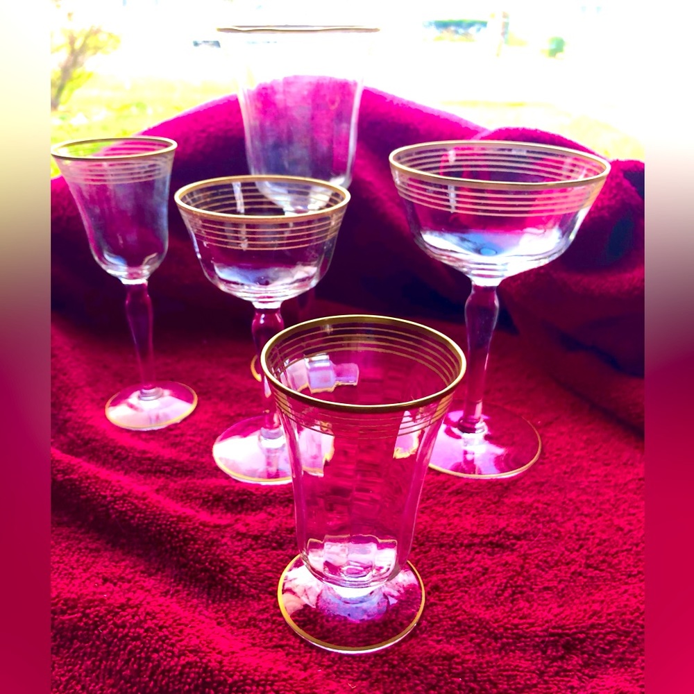 ✨Glastonbury Lotus Vintage Cordial Glasses🥂